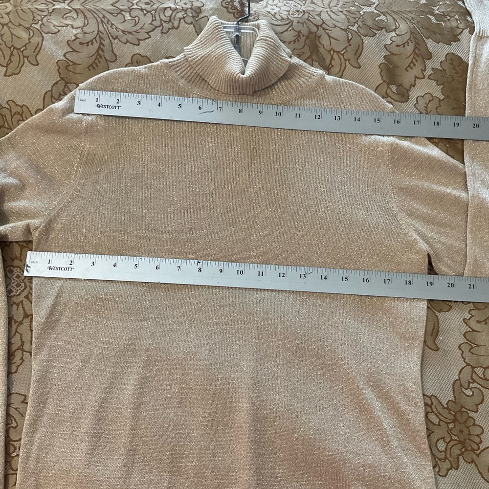 Joseph A. Gold Lame Metallic Long Sleeve Turtleneck Sweater, Size Medium - Picture 10 of 12